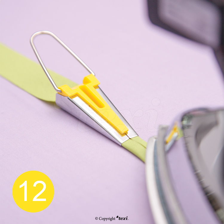 Zakladač šikmých proužků 12 mm TEXI 4036