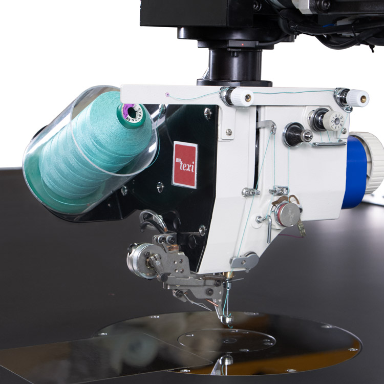 Průmyslový šicí automat TEXI FREE 360 XXLF 250X150 SET