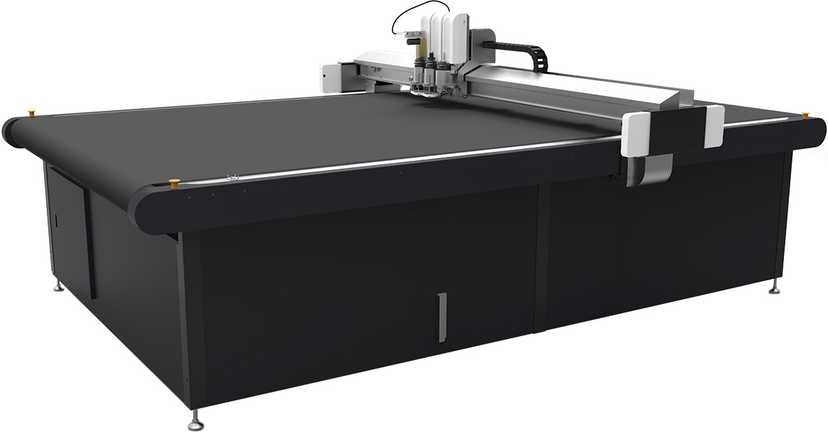 Jednovrstvý cutter na řezání textilu s pásovým dopravníkem TEXI XYZ 2517